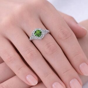Chrome Diopside Sterling Silver Ring | Deep Green Gemstone | Vintage-Inspired